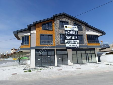 Meram N. Erbakan Cad. Üzerinde Elit İş Merkezinde Sıfır Kiralık Ticari Dükkan