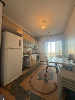 Metrobüse Komşu Satılık 2+1 Daire