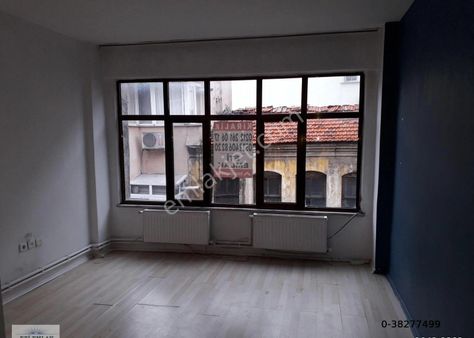 Eti'den Ortaköy Crowne Plaza Karşısında 2+1 75m2 Kombili, Balkonlu, Temiz Ve Ferah 2. Kat Daire