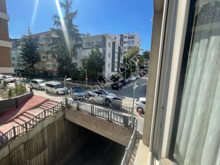 Kavaklıdere Bardacık Da 3+1 Ön İki Yan Cephe 1. Kat Full Güneşli