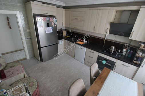 Yeni Mah Merkzde 3+1 Cepheleri Açık Full Yapılı Doğalgazlı Daire