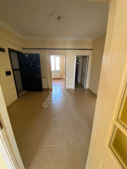 Aydınlık Evler Mh 3+1 Kiralık Daire