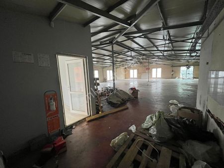 Betül Emlak'tan Sultangazi Eski Habiblerde Kiralık İşyeri &