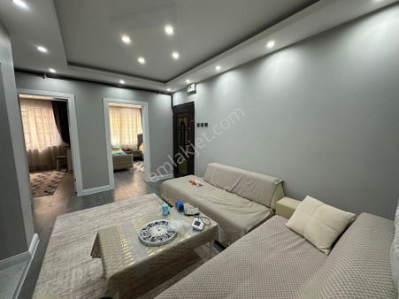 Eğtim Mahalesinde Satılık İki Katlı Kargir Bina