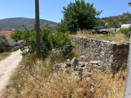 Muğla Milasta Köy İçi Satılık Konut İmarlı Arsa