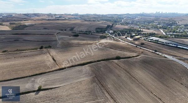 Yeşilbayırda İmara Yakın 2.079 M² Yatırımlık Tarla