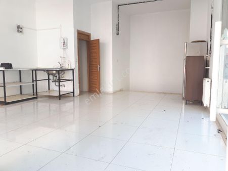 Sancaktepe Atatürk Mah. Ceylan Cad. Üzerinde 150 M2 Kiralık Depo