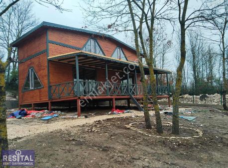 Korubaşında 2 Aileye Uygun Satılık Bungalovlu Arazi!