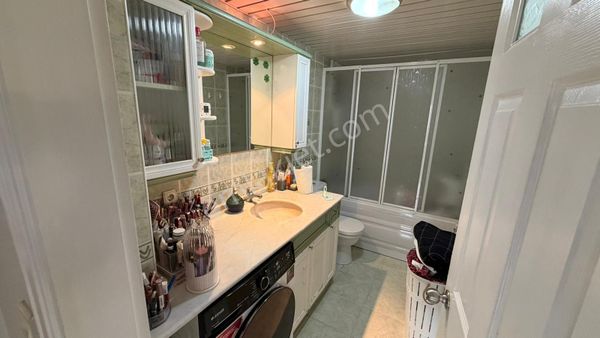 Narlıdere Kenan Beklen Sitesinde 3+1 Geniş Ve Ferah Satılık Daire