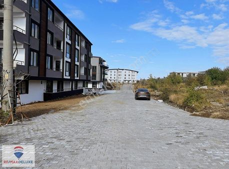 Başiskele Fatih Mahallesinde Satılık 356 M2 Konut İmarlı Arsa