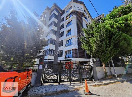 Kartal Yakacık'ta Satılık 3+1 Ferah Daire