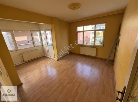 Yatırımlık 44,12m2 Arsa Paylı Esentepe Mah'de 3+1 Arakat Daire