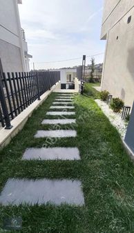 Büyükçekmece Kumburgaz Da Havuzlu Doğayla İçiçe Villalar