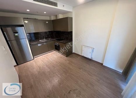 Nef Ataköy 2+1 Kiralık Ofis Balkonlu