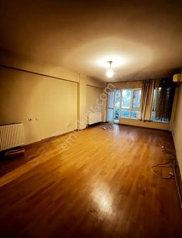 Göztepe Metro Yakını 3+1 Daire