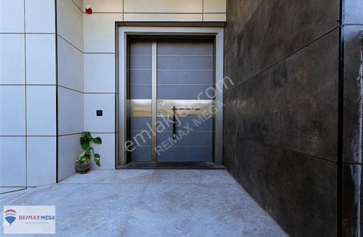 Yeşilbayır'da 4+1 Satılık Villa Isıtmalı Havuz & & Akıllı Ev