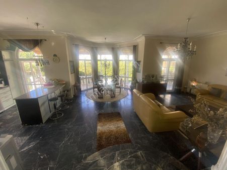 Balıkesir Ayvalık Sarımsaklı Da Satılık Muhtesem Villa