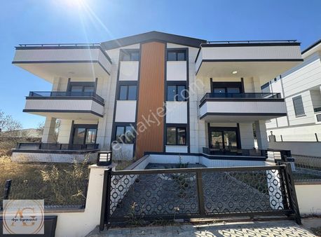 Arya'dan Altınoluk'ta 4+1 Dağ Deniz Manzaralı Villa