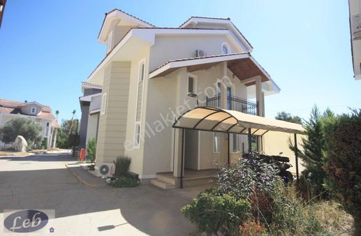 Fethiye Yanıklar'da Yemyeşil Doğa İçinde Satılık 4+1 Villa