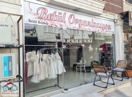 Duhan Emlaktan Bora Sokakta Satılık Depolu Dükkan