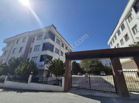 Büyükçekmece Kamiloba'da 2+1 Satılık Daire