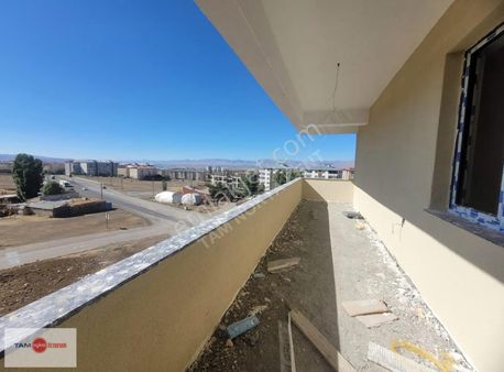 Tam Nokta Kent'ten Abdurrahman Gazi Ana Caddede Satılık Daire