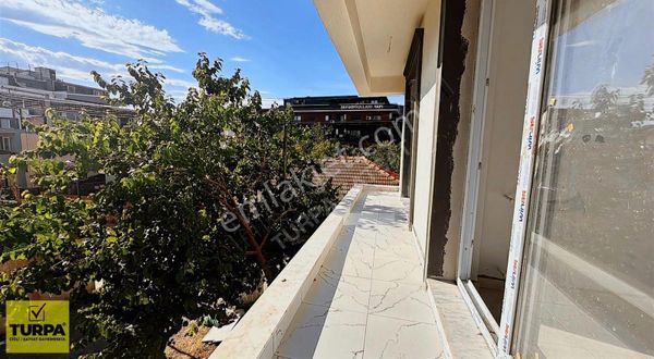 Menemen Koyundere'de Sıfır 3+1 Daire