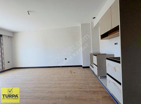 Menemen T Yapı'da 13.kat Şehir Manzaralı 1+1 Satılık Daire