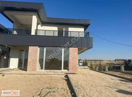 Bağlıca Da Modern Mimarı Müstakil 5+1 Villa