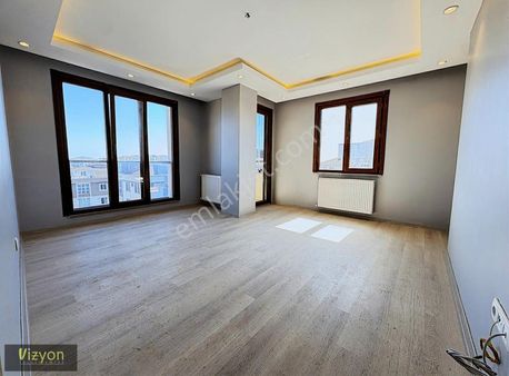 Sıfır Tadında İçerisi Yenilenmiş 2+1 Güney Cephe Satılık Daire
