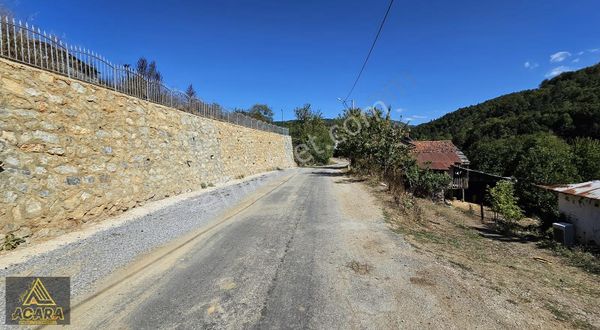 Acaradan Satılık/iznik Elmalı'da_içerisinde Ev Olan 3.325m² Arsa