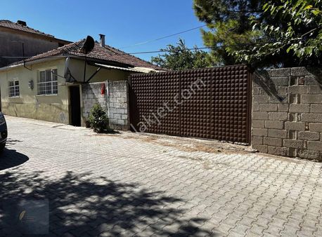 Yolağzı Köyünde Satılık Köy Evi Ve Arsası