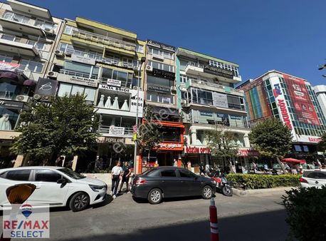 Bakırköy İstanbul Caddesi Carousel Avm Karşısı Kiralık İşyeri