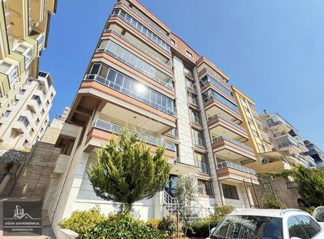 Uğur Gayrimenkul'den Manastır'da Manzaralı Satılık 3+1 Daireler