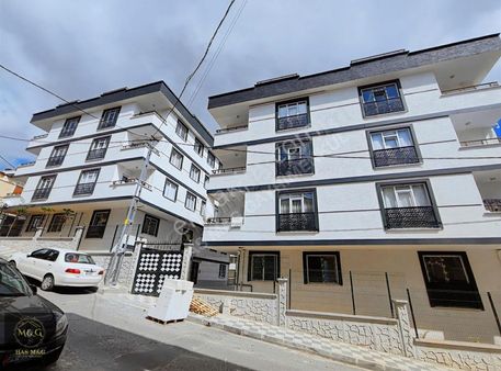 Sitede Ultralüks Kapali Otoparklı Spor Salonlu 1+1