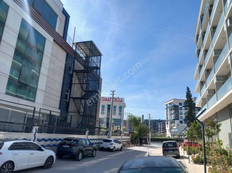 Çiğli Balatçık Katip Çelebi Üniv. Yakınında Kiralık Eşyalı 1+1