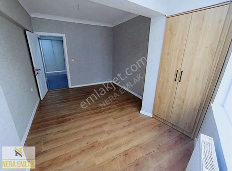 Osmanlı İş Merkezi Yakını Bağımsız Katta E.banyo Ful Yapılı 3+1