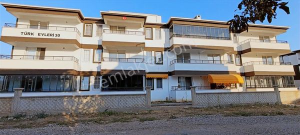 Karayaz'dan Gömeç Merkezde Muazzam Ebeveyn Banyolu 2+1