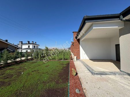 🌟 Meram Bahçeşehir’de 2+1 140 M² Lüks Villa – Tekin Oğlundan