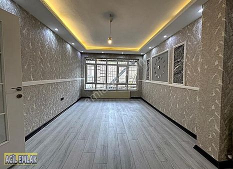 Salon Bağımsız Ultra Lüks Yapılı Satılık Daire