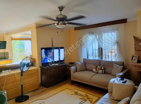 Acil ! Bodrum Merkezde Havuzlu Sitede 3+1 Dubleks