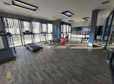 Alanya Oba'da Full Aktiviteli Sitede Satılık Eşyalı 1+1 Daire
