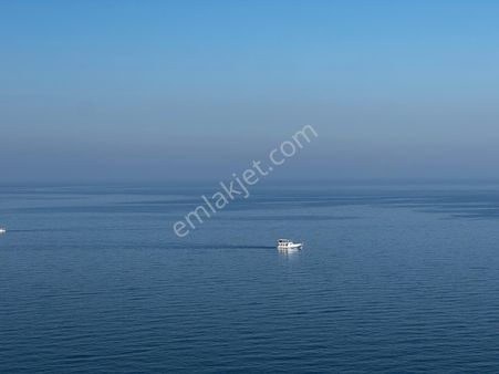 Kuşadası Marinada Bu Manzara İle Dalgaların Sesine Sahip Olmak İstermisiniz