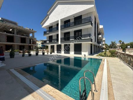Didim Altınkumda 2+1 Denize Çok Yakın Havuzlu Daire