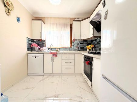 Yükselden Altınkumda Ayrı Mutfaklı Asansörlü Doğalgazlı 2+1daire