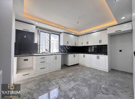 Osmangazi Mahallesi Lüx Sıfır Geniş 4+1 200 M2 Çatı Dubleksi