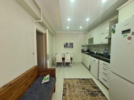 Selim Cd. Üzeri Asansörlü Kapalı Otoparklı Geniş Mutfaklı 3+1