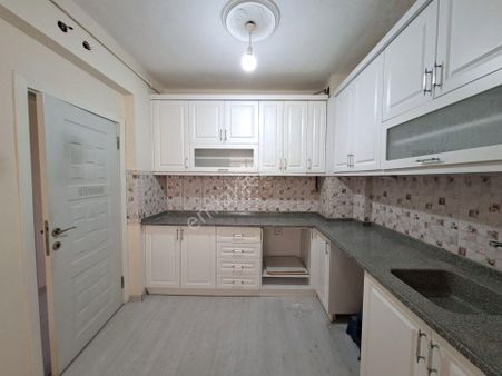 Recep Ümit'ten Gökmeydan Mahallesi Adliye Sarayı Yanında Satılık Asansörlü Ferah Geniş 2+1 Daire