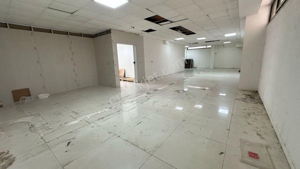 Başokur'dan Bağcılar Barbaros Mh. Cadde Üzeri Düz Giriş 225 M2