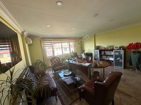 Kağıthane Gültepe Mahallesi'nde Cadde Üstünde 100 M² Ofis/iş Yeri